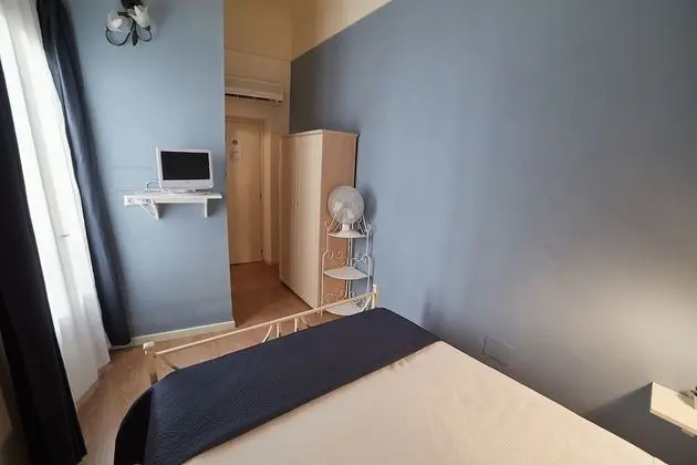 Basic Tek Büyük Yataklı Oda, 1 Çift Kişilik Yatak, Sigara İçilmez (Small Room)