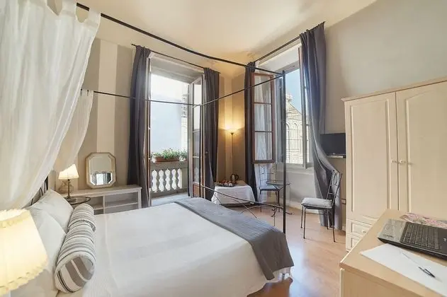 Deluxe Tek Büyük Yataklı Oda, Sigara İçilmez, Banyolu/Duşlu