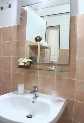 Tek Büyük Yataklı Oda, Özel Banyo (private external bathroom)