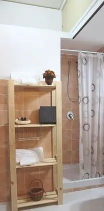 Tek Büyük Yataklı Oda, Özel Banyo (private external bathroom)