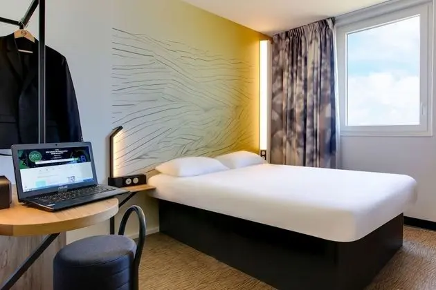 Tek Büyük Yataklı Oda, Sigara İçilmez