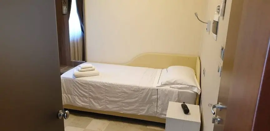 Basic Tek Kişilik Oda