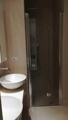 Tek Büyük Yataklı Oda (Gialla)