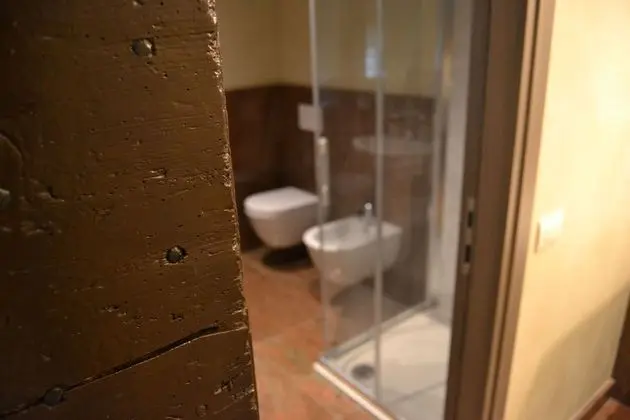 Süit, Birden Çok Yatak, Tepe Manzaralı (Verde)