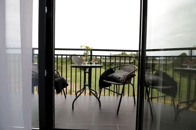 Deluxe Oda, Balkon