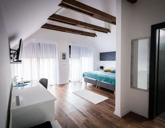 Deluxe Oda, Balkon