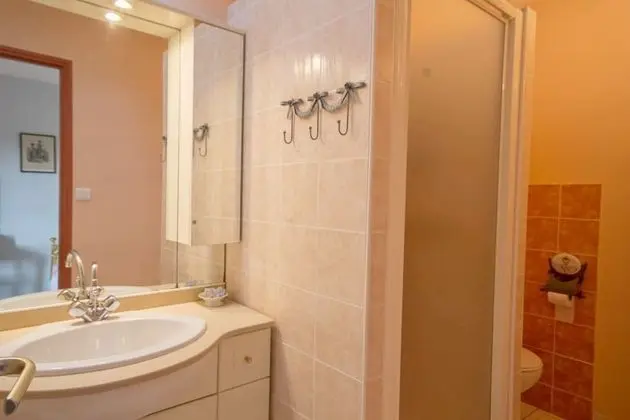 Tek Büyük Yataklı Oda (Ile d'Hoedic)