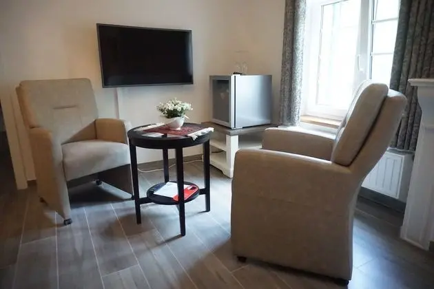 Luxury Tek Büyük Yataklı Oda (Michelangelo)