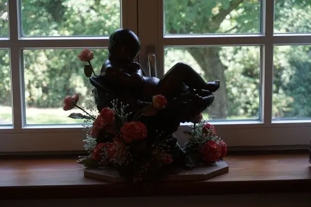 Luxury Tek Büyük Yataklı Oda (Michelangelo)
