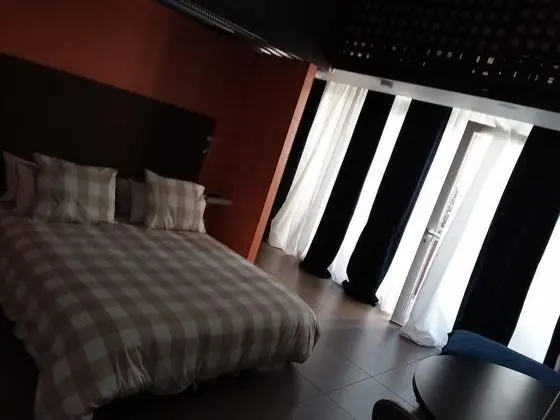 Deluxe Tek Büyük Yataklı Oda, Balkon (Flavia 104)