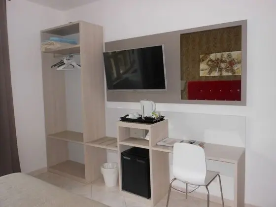 Basic Büyük Yataklı Tek Kişilik Oda, Park Manzaralı