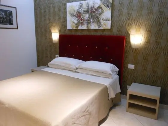 Basic Büyük Yataklı Tek Kişilik Oda, Park Manzaralı