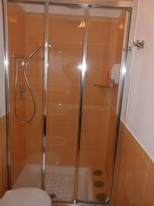 Basic Büyük Yataklı Tek Kişilik Oda, Park Manzaralı