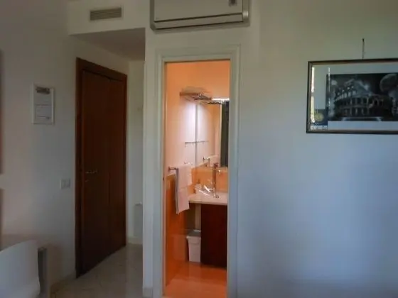 Basic Büyük Yataklı Tek Kişilik Oda, Park Manzaralı