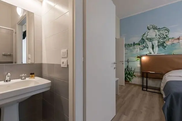 Comfort Tek Büyük veya İki Ayrı Yataklı Oda