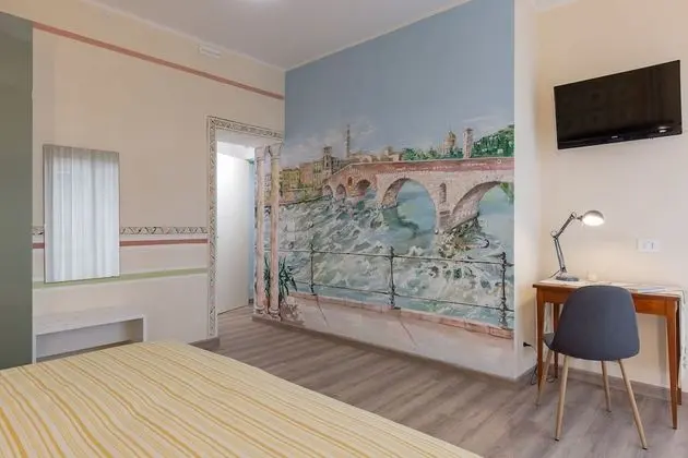 Comfort Tek Büyük Yataklı Oda