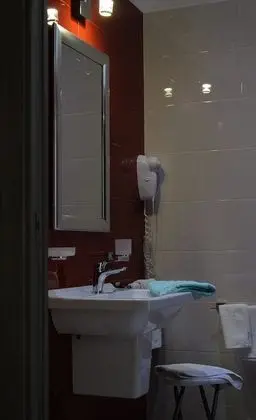 Tek Büyük Yataklı Oda, Balkon