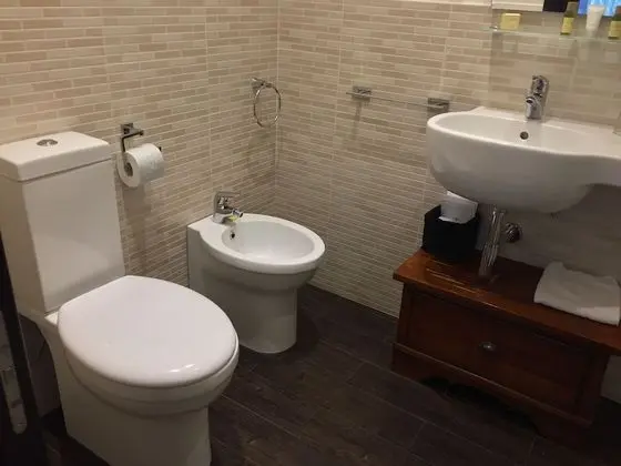 Classic Tek Büyük Yataklı Oda