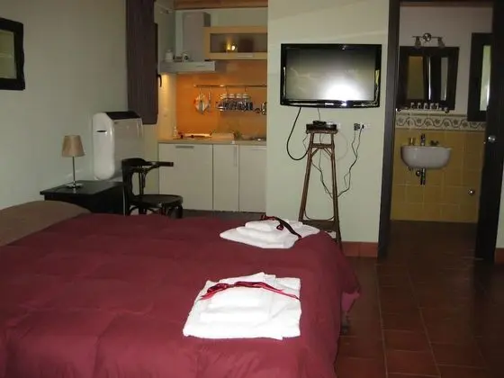 Stüdyo, Bahçe Manzaralı