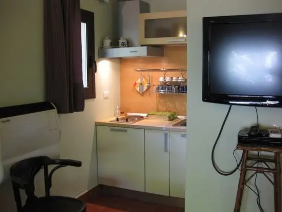 Stüdyo, Bahçe Manzaralı