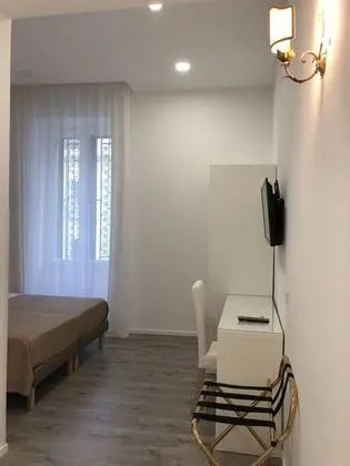 Standard Tek Büyük Yataklı Oda (Fresia)