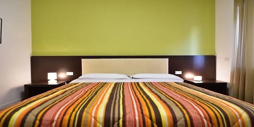 Standard Tek Büyük veya İki Ayrı Yataklı Oda, Banyolu/Duşlu (con un letto aggiunto )