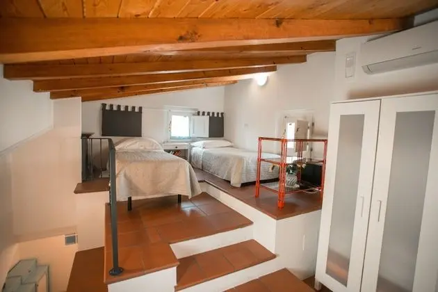 Oda, 2 Tek Kişilik Yatak