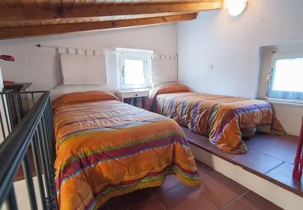 Oda, 2 Tek Kişilik Yatak