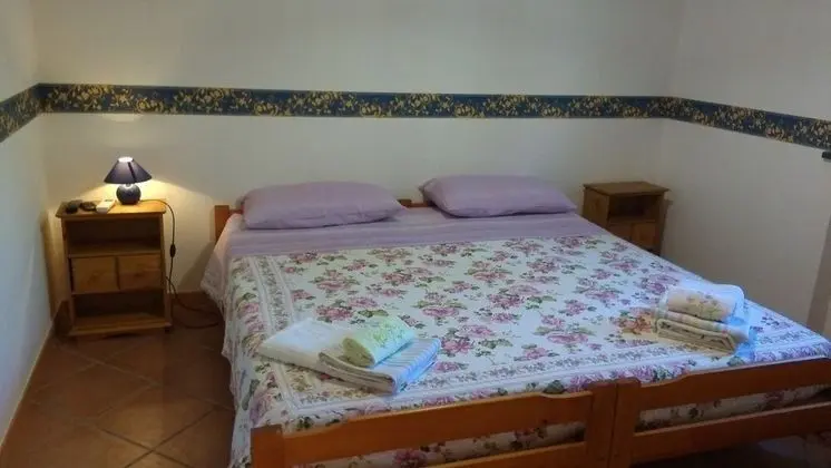 Tek Büyük veya İki Ayrı Yataklı Oda