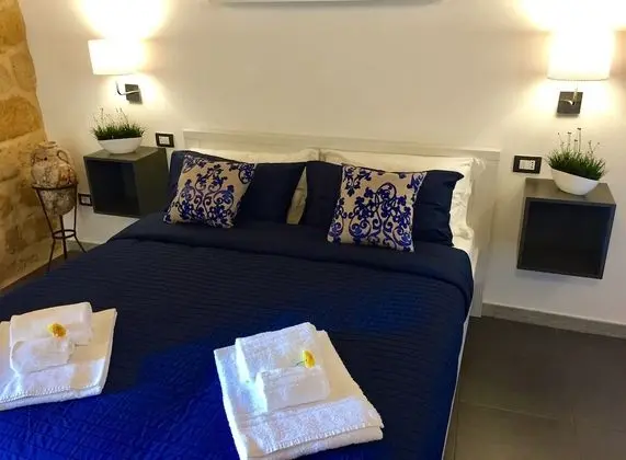 Deluxe Üç Kişilik Oda, Teras, Bahçe Manzaralı