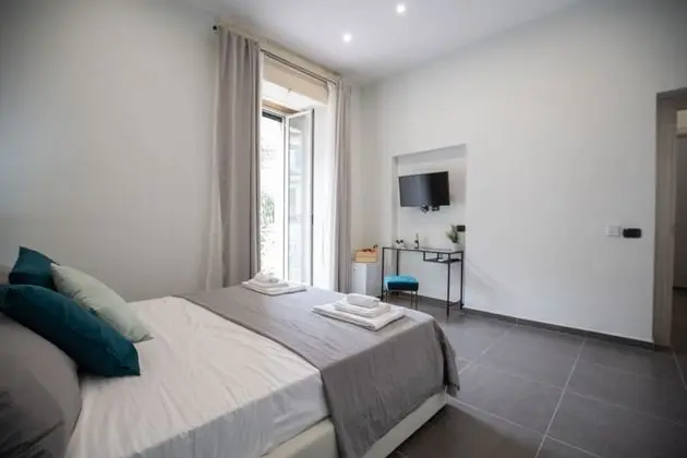 Deluxe Tek Büyük Yataklı Oda (Castle View)