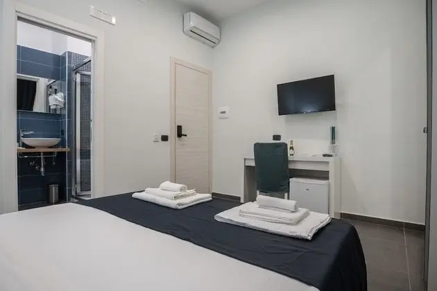 Standard Tek Büyük Yataklı Oda