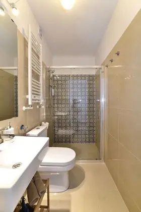 Tek Büyük Yataklı Oda, 1 Büyük (Queen) Boy Yatak, Şehir Manzaralı (2)