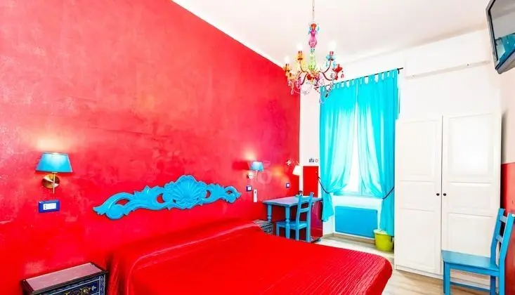 Classic Tek Büyük Yataklı Oda