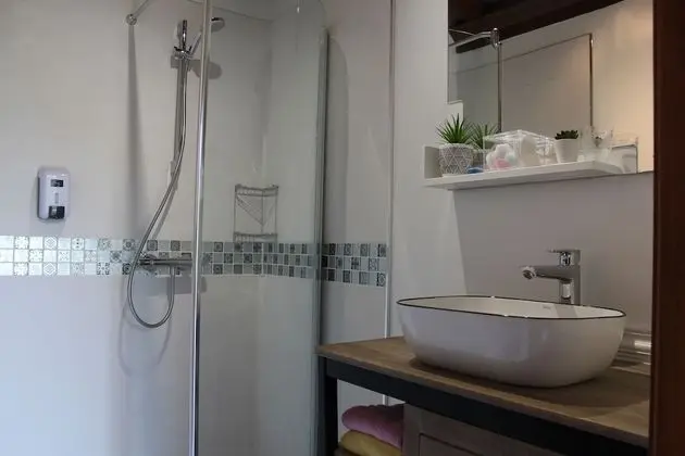 Deluxe Tek Büyük Yataklı Oda, 1 Yatak Odası, Teras, Bahçe Manzaralı