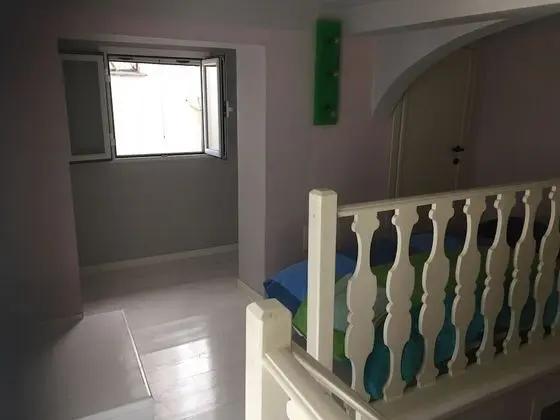 Economy Büyük Yataklı Tek Kişilik Oda, Özel Banyo