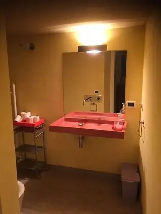 Economy Büyük Yataklı Tek Kişilik Oda, Özel Banyo