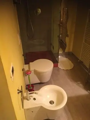 Economy Büyük Yataklı Tek Kişilik Oda, Özel Banyo