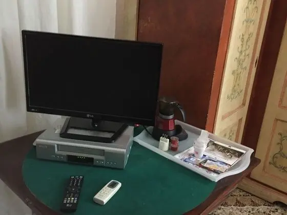 Luxury Tek Büyük Yataklı Oda