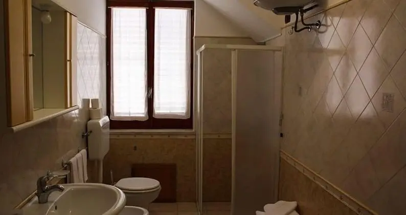 Deluxe Dört Kişilik Oda