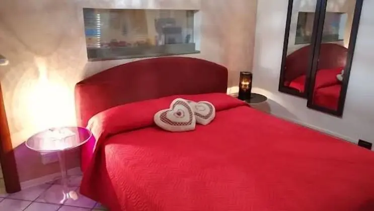 Deluxe Süit, 1 Yatak Odası, Özel Banyo, Bahçe Manzaralı