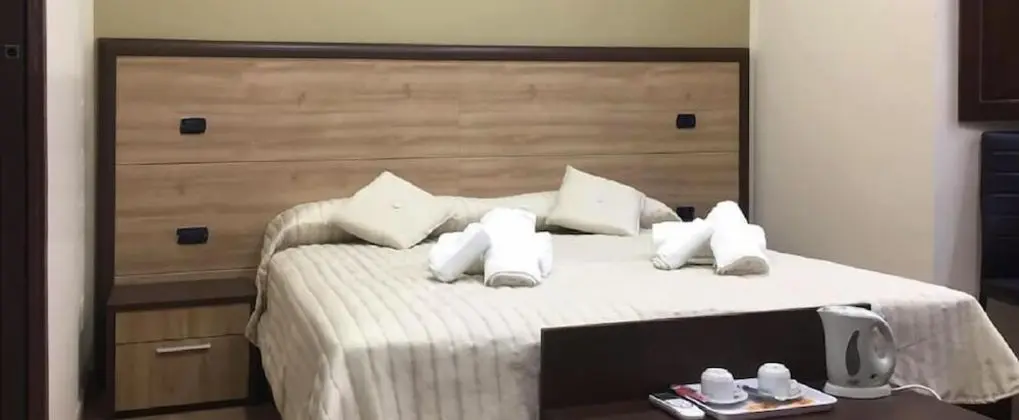 Deluxe Tek Büyük veya İki Ayrı Yataklı Oda