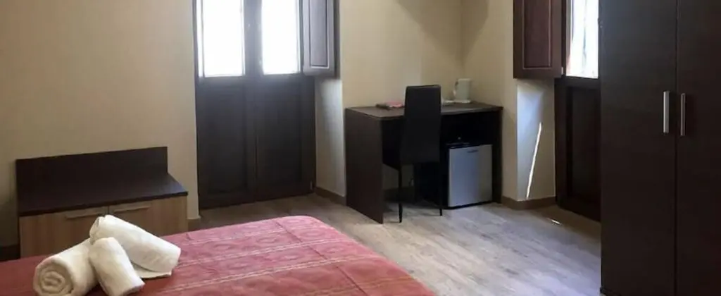 Standard Tek Büyük Yataklı Oda