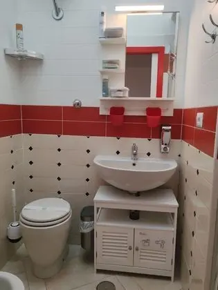 Basic Tek Büyük Yataklı Oda, Ortak Banyo