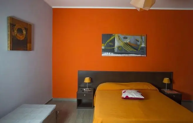 Üç Kişilik Oda