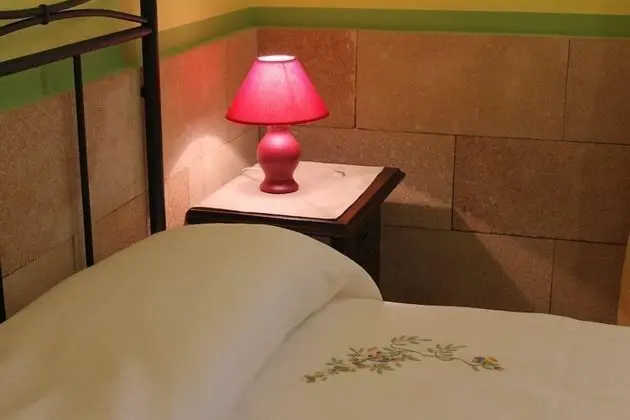 Üç Kişilik Oda