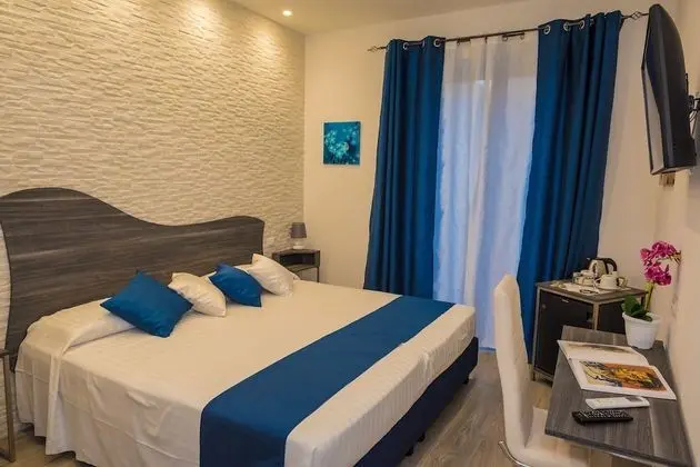 Standard Tek Büyük veya İki Ayrı Yataklı Oda, 1 En Büyük (King) Boy Yatak, Sigara İçilmez