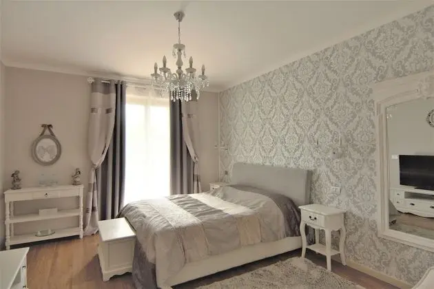 Deluxe Tek Büyük Yataklı Oda (Katerina)