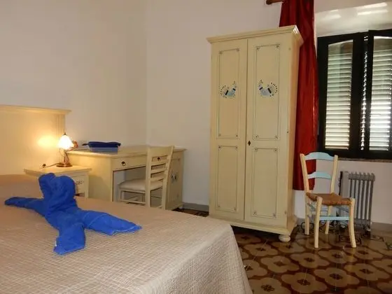 Traditional Tek Büyük veya İki Ayrı Yataklı Oda