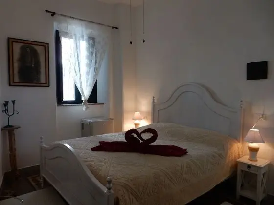 Traditional Tek Büyük Yataklı Oda (Private External Bathroom)